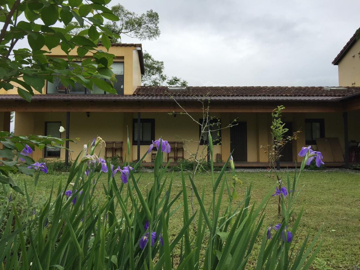 麵包樹舍 Breadfruit B&B Guangfu Exteriör bild